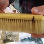 Brosse avec éclat d'obus de 1918